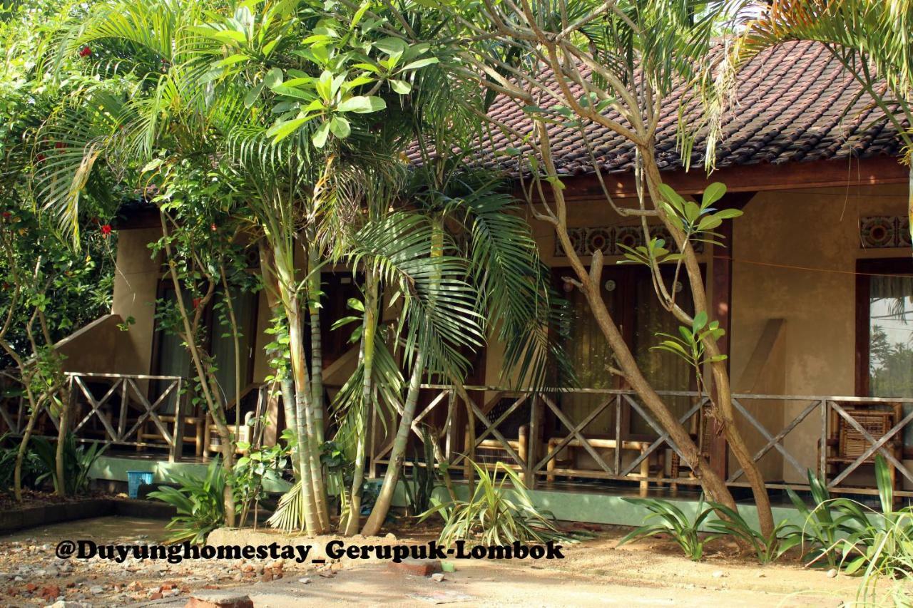 Duyung Rooms & Resto Gerupuk Bumbang 外观 照片